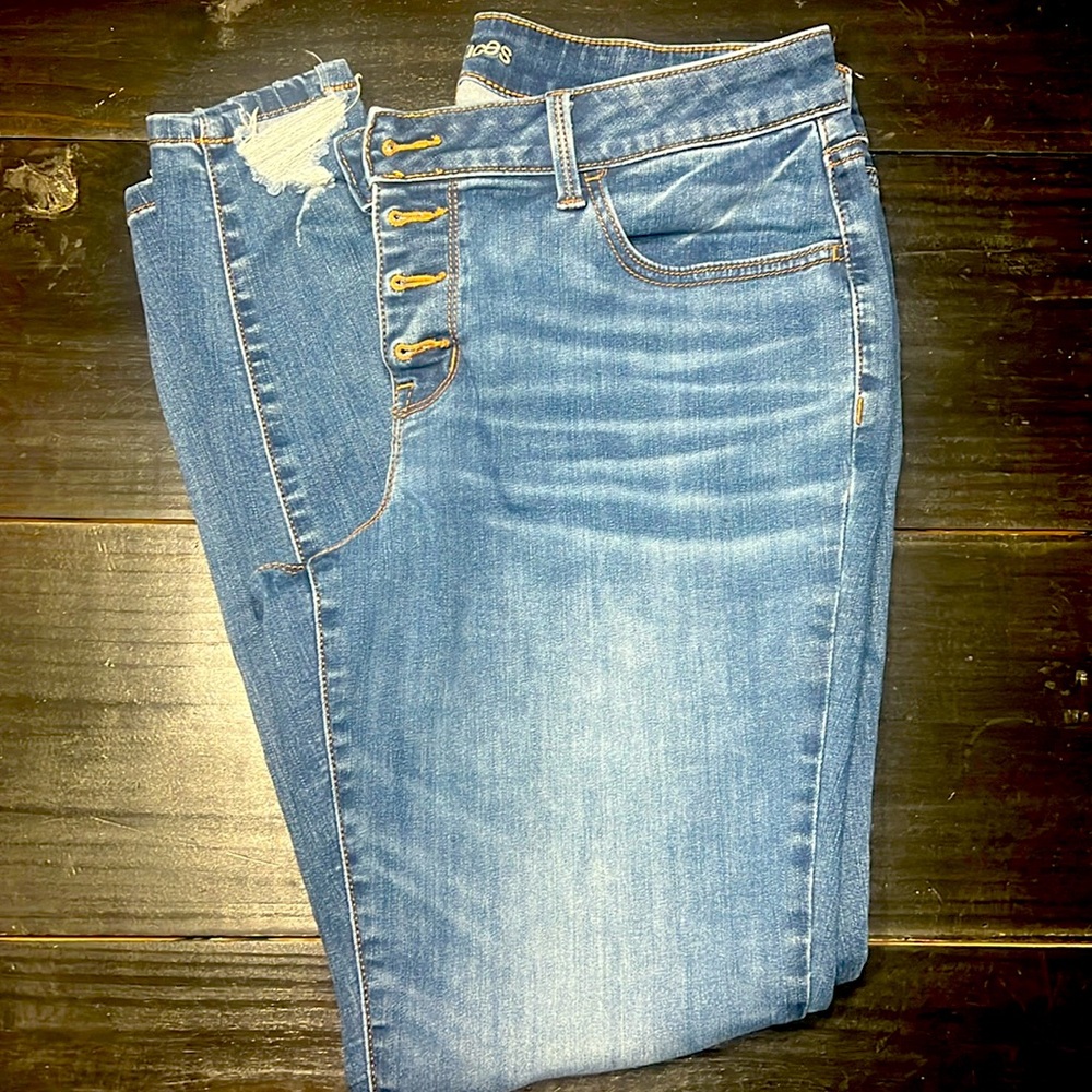 Maurices high rise button fly jegging size 16 long